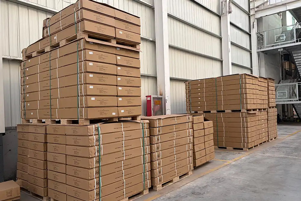 Optimization of the packing volume for the swing and slide set